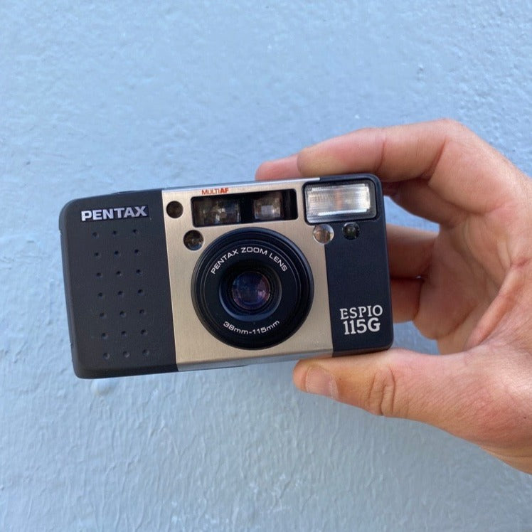 Pentax ESPIO 115G Front