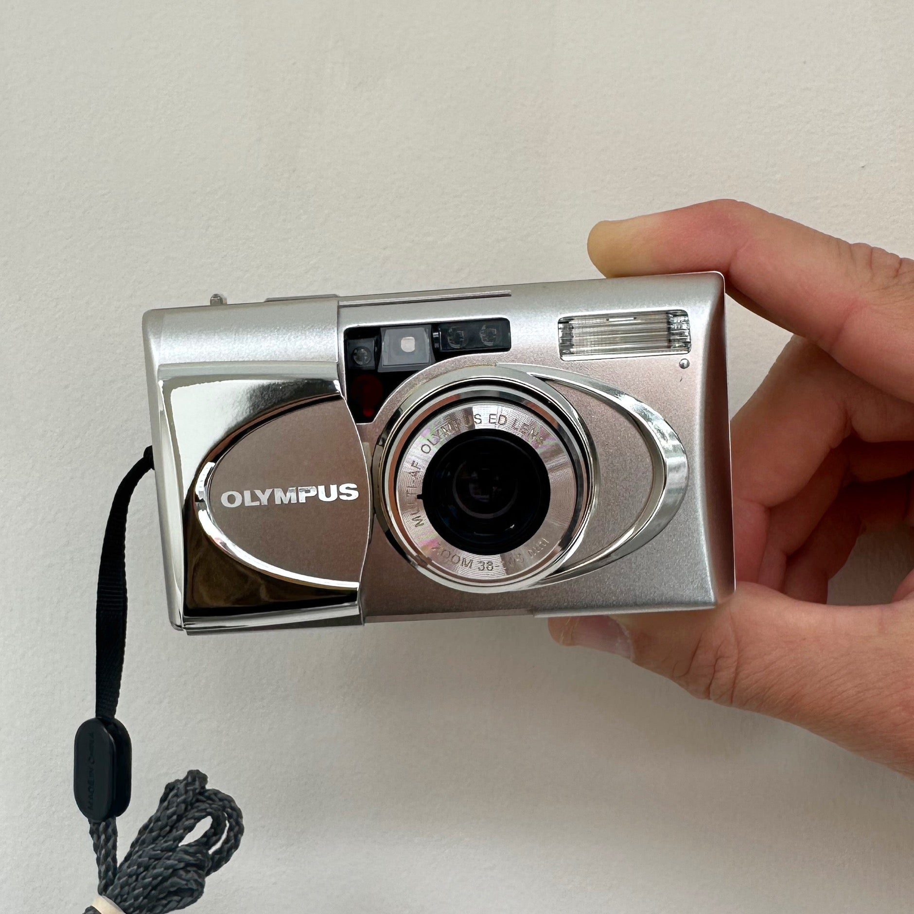 Olympus MJU V